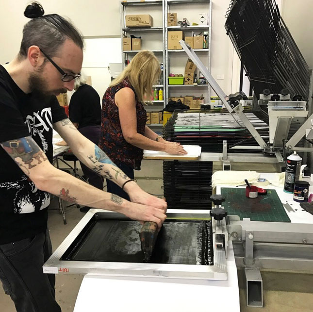 How to expose a design for screen printing - Permaset